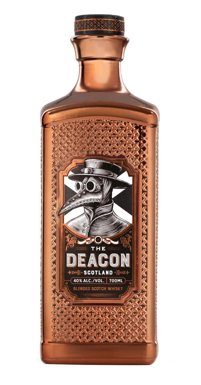 銅色のボトルに入ったスコッチウイスキー「THE DEACON」