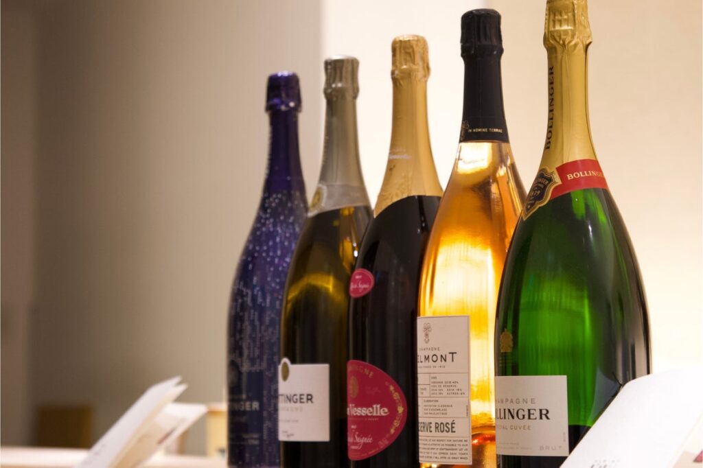 Cuvée J2 Hôtel Osaka開業3周年、11メゾンの中からセレクトしたマグナムシャンパーニュと鮨で味わう一夜限りのディナー