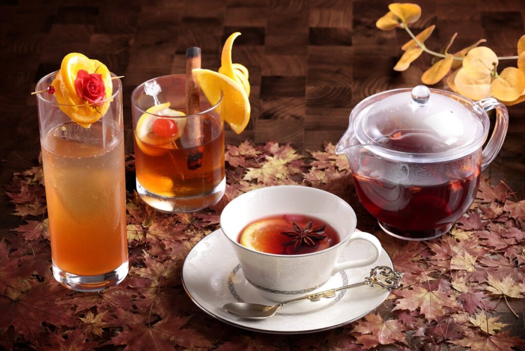 【シェラトン都ホテル大阪】11月1日は「紅茶の日」 紅茶の豊かな香りと味わいを楽しむ3種類のティーカクテルを期間限定で販売