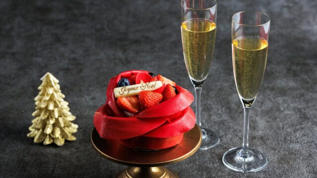 【ホテルメトロポリタン エドモント】パティシエ特製ケーキ「ローテローゼ(Rote Rose)」&スパークリングワイン付きプランほか、全4種のクリスマス宿泊プランを販売開始
