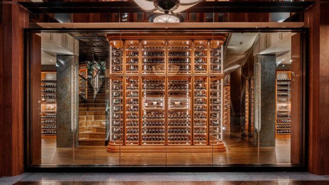 香港の高級会員制ワインクラブ「クラブ バタール」にて日本酒ブランド「SAKE HUNDRED」がペアリングディナーを開催。香港のワイン愛好家が日本酒の奥深さを体験